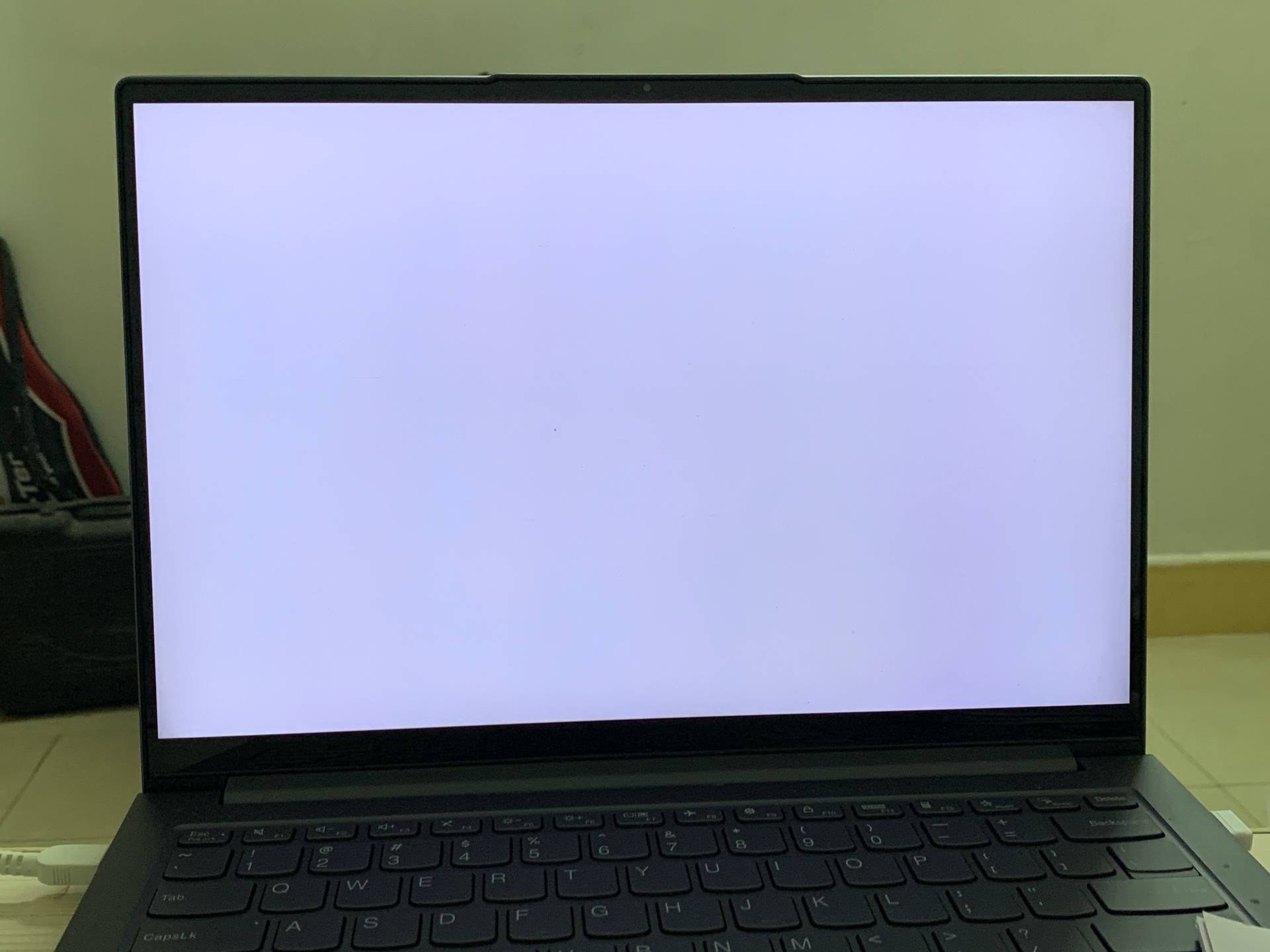 LCD White Screen Dilemma? EDL’s Three-Step Troubleshooting Method Empowers Efficient Resolution!